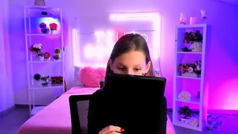 Ella online show from January 29, 12:35 pm