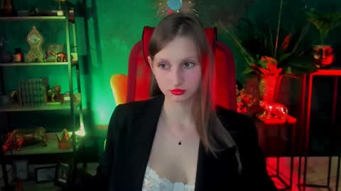 Ella online show from February 28, 6:41 pm