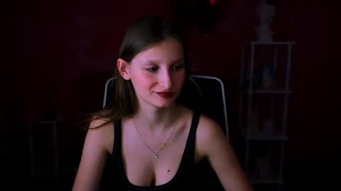 Ella online show from March 9, 10:19 am