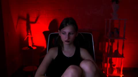 Ella online show from March 12, 7:06 pm