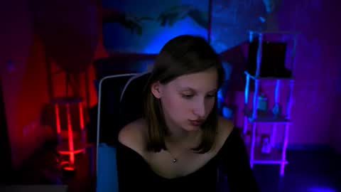 Ella online show from September 23, 5:27 pm