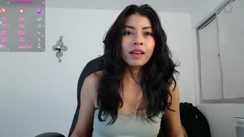 Ella Amoneth online show from July 26, 1:14 am