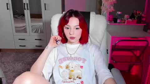 Snapshot of ellales chatting on January 13, 7:46 am ellales online show from January 13, 7:46 am