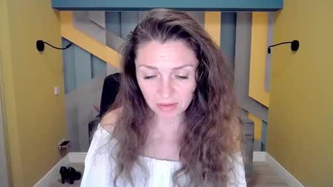 EllaLongs online show from December 4, 4:49 pm