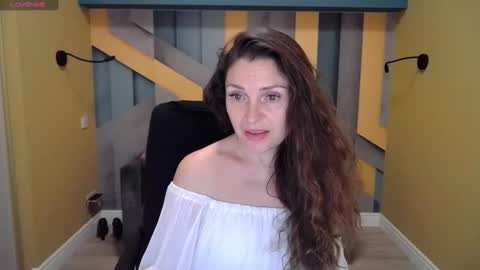 EllaLongs online show from December 22, 3:55 pm