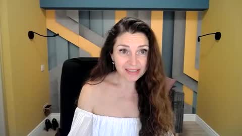 EllaLongs online show from December 28, 12:35 pm