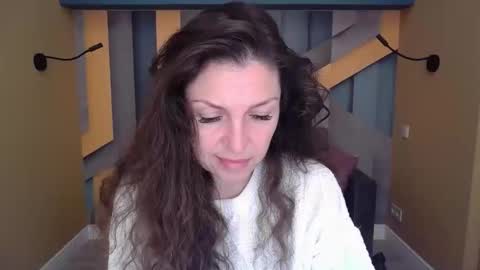 EllaLongs online show from November 19, 12:27 pm