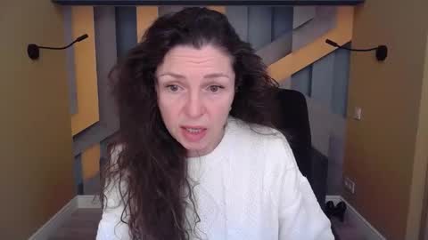 EllaLongs online show from January 14, 12:33 pm