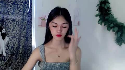 ELLA online show from November 2, 10:45 pm