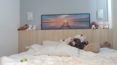 Ella Mira online show from June 13, 2:09 am