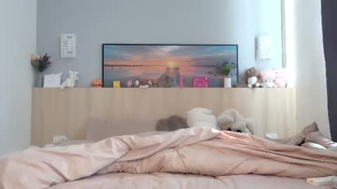 Ella Mira online show from August 3, 2:10 am