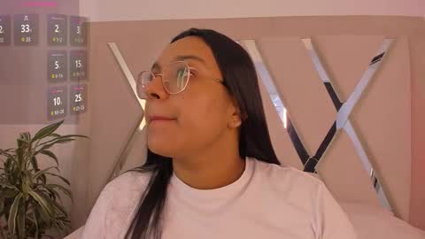 Ella online show from February 22, 11:09 am