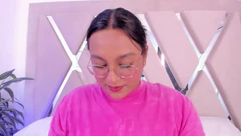 Ella online show from March 16, 11:58 am