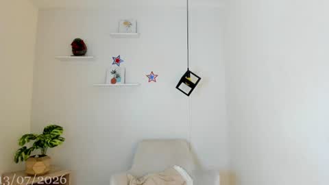 Snapshot of elle_argent chatting on July 14, 2:05 am Eliana online show from July 14, 2:05 am
