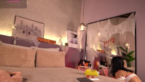 Elle Diane online show from October 29, 10:11 pm