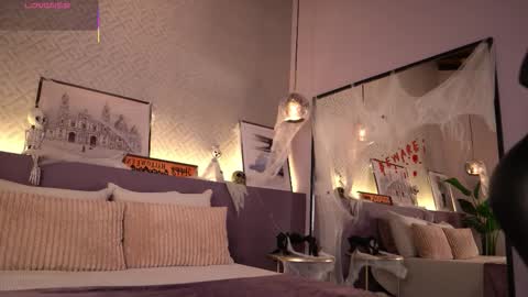 Elle Diane online show from October 31, 11:06 pm