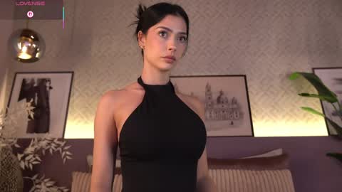 Elle Diane online show from May 11, 10:40 pm