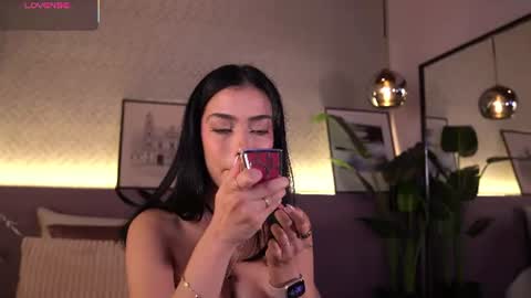 Elle Diane online show from June 27, 9:31 pm