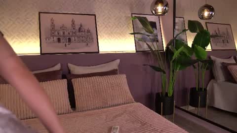 Elle Diane online show from July 24, 10:41 pm