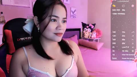 Snapshot of elleelle123 chatting on March 26, 2:17 am Ann online show from March 26, 2:17 am