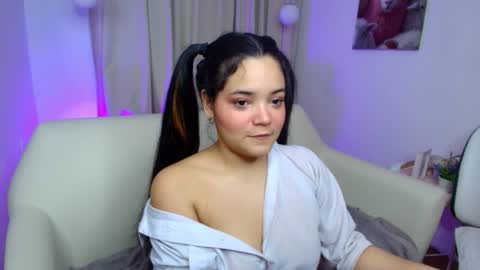 elli_snow online show from November 11, 2:55 am