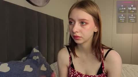 Ellie online show from November 19, 7:19 am