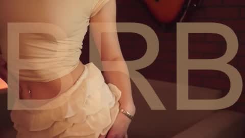 elliecutes online show from October 5, 8:01 am