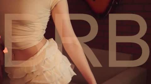 elliecutes online show from October 7, 5:37 am