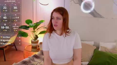 elliegarson__ online show from May 31, 6:09 pm