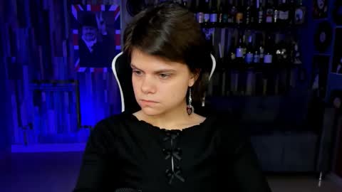 elliemurler online show from September 19, 9:00 am