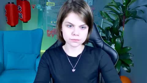 elliemurler online show from November 21, 9:08 am