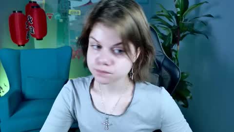 elliemurler online show from November 25, 9:09 am