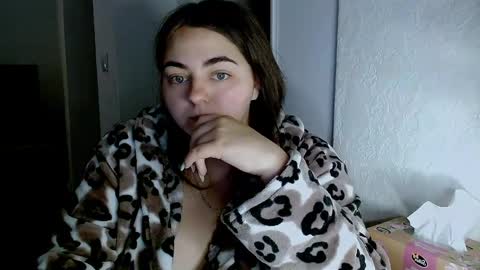 Snapshot of ellies_8 chatting on May 22, 3:02 am Ellie online show from May 22, 3:02 am