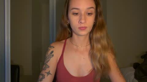 elliexoxoa online show from June 29, 7:14 am