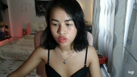 Snapshot of ellieyun chatting on April 1, 3:40 am ellieyun online show from April 1, 3:40 am