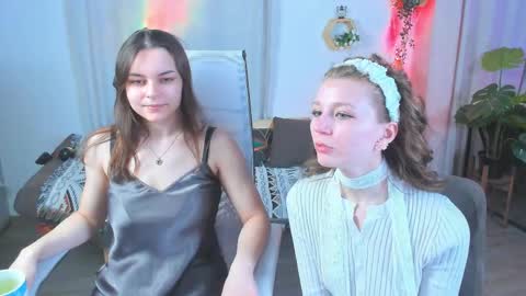 Elli online show from April 23, 7:30 am