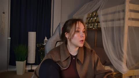 Elin online show from May 31, 6:53 am