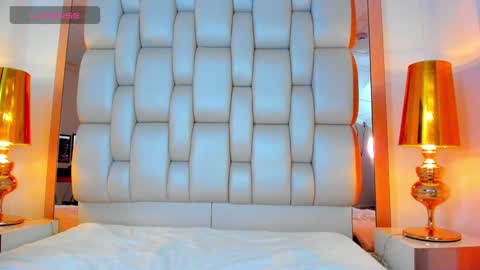 Snapshot of elliott_veelez chatting on January 31, 1:11 am E L L I O T V E L E Z online show from January 31, 1:11 am