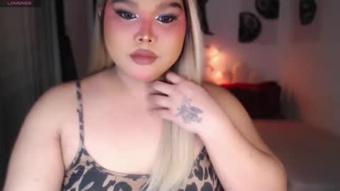 Snapshot of ellise_husson chatting on August 6, 9:55 am Ellise online show from August 6, 9:55 am