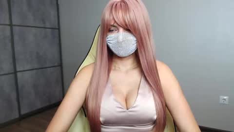 EllisNikki online show from December 16, 10:26 pm