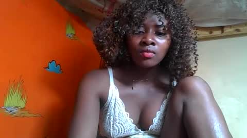 Ellodi online show from May 30, 11:35 pm