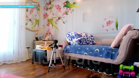 Ella Bella Bo Bella online show from November 19, 5:57 pm