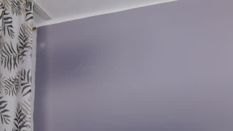 Snapshot of ellsa_jean chatting on September 17, 2:24 am Elsa Jean online show from September 17, 2:24 am