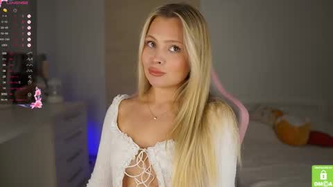 elly_ary online show from October 2, 5:09 pm