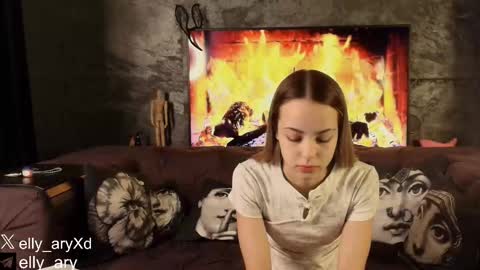 elly_ary online show from February 11, 10:26 pm