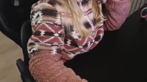 Elly online show from October 25, 7:41 pm