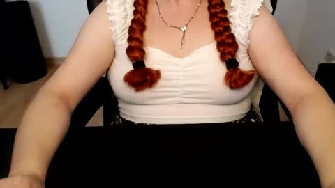 Elly online show from June 30, 6:47 am