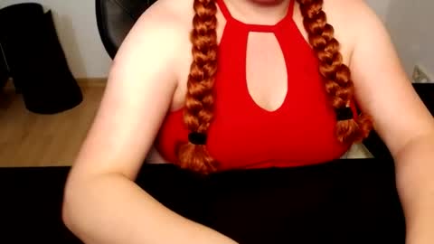 Elly online show from July 7, 7:29 pm