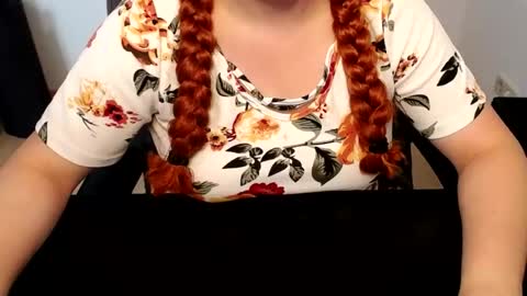 Elly online show from July 27, 7:04 am