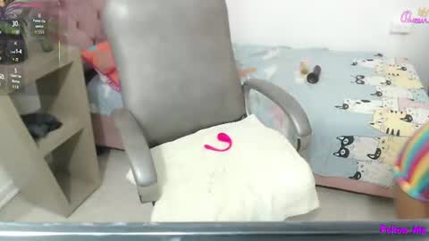 Snapshot of elly_willis chatting on July 11, 2:53 pm Elly online show from July 11, 2:53 pm